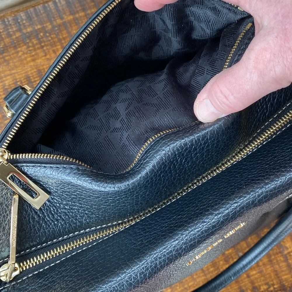 Michael Kors Black Selby Satchel Medium Tote